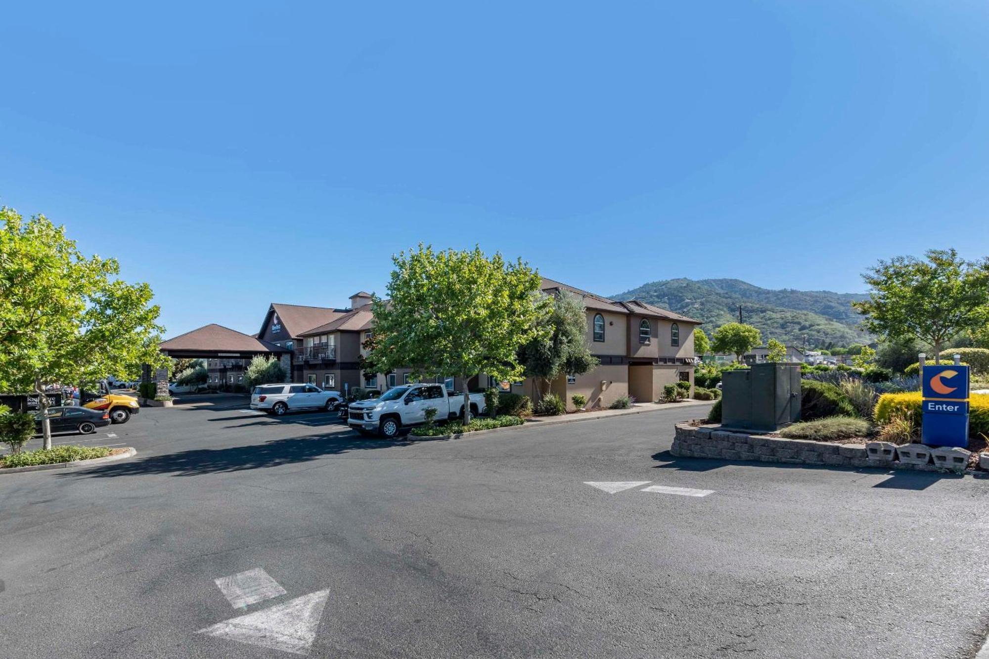 Comfort Inn & Suites Ukiah Mendocino County Exterior foto